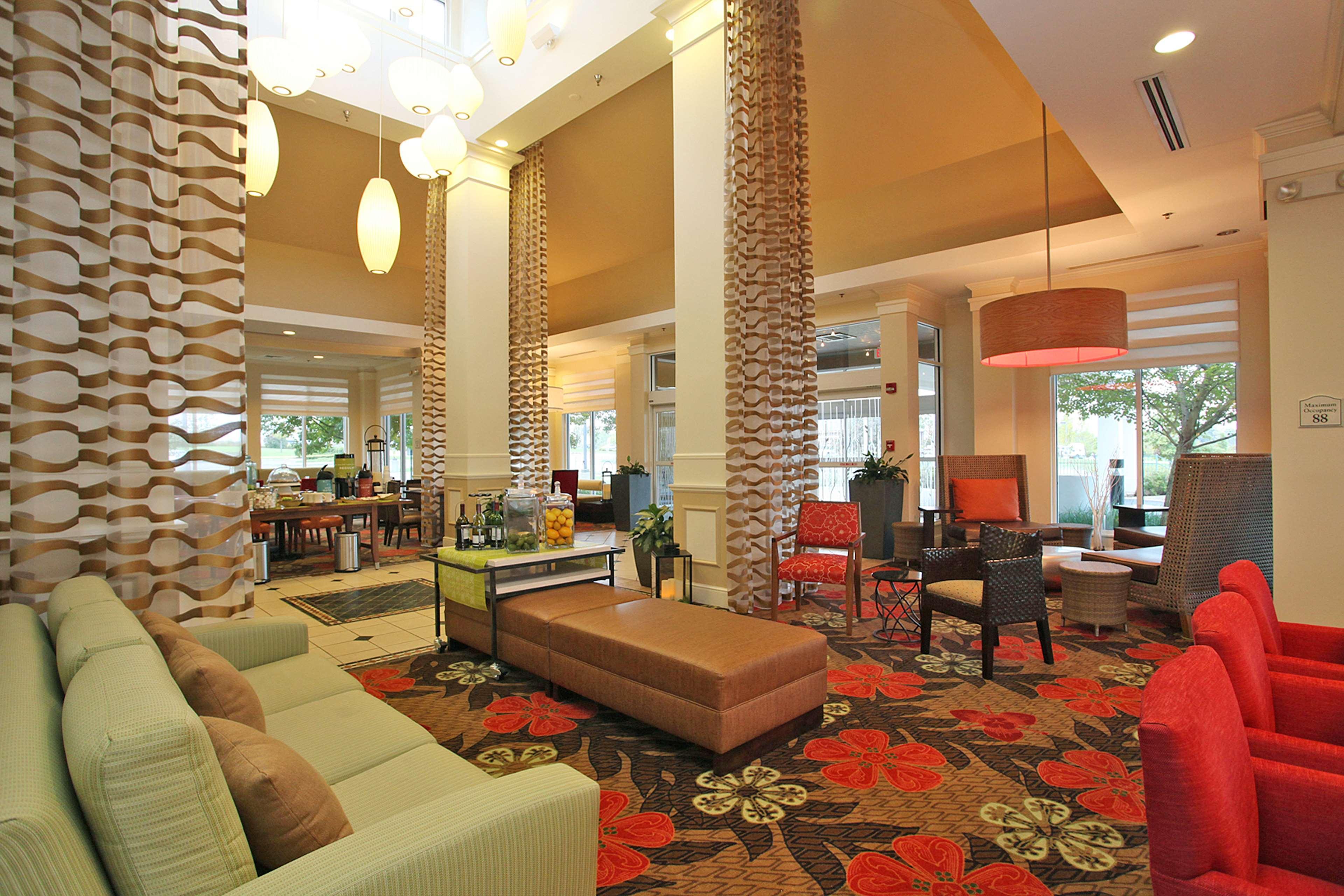 Hilton Garden Hotel 3*