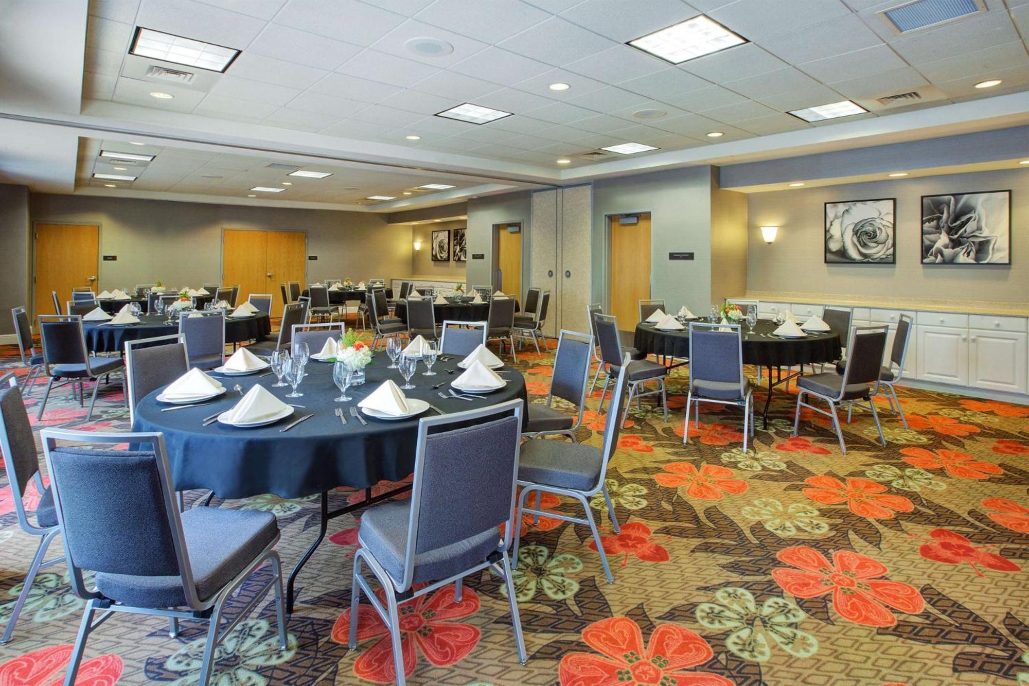 Hilton Garden 3*